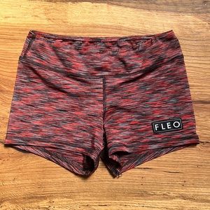 FLEO black & grey static shorts sz Small